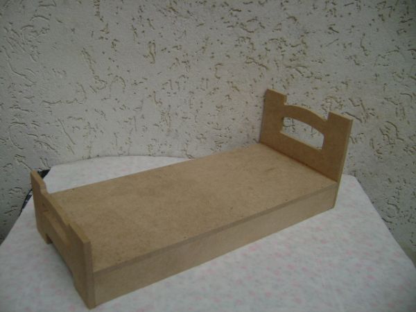 Cama para Barbie, Cama Para Barbie Em Mdf + Kit De Cama Com…